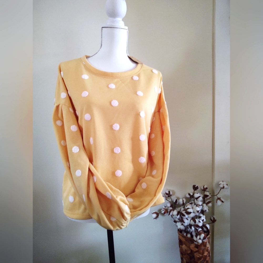 NWt 🟡 Polka Dot Yellow & White Sweatshirt by Blu Pepper ~ Size: MED